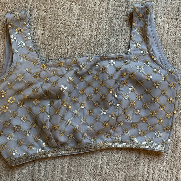 Saree - Top Size Small and Skirt Size XS - Picture 4 of 8